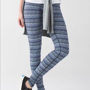 Lululemon Wunder Under size 6